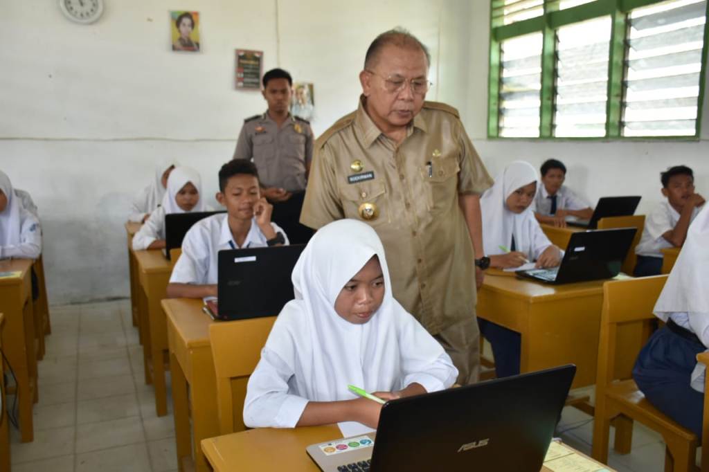 11.420 Siswa SMP/MTs di Sergai Ikuti UNBK TP 2018/2019