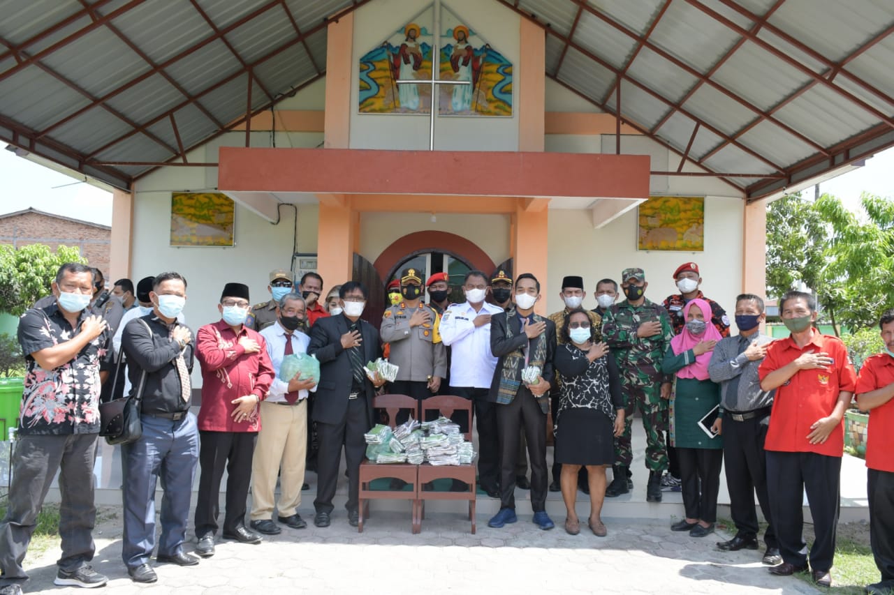 Bersama Unsur Forkopimda, Bupati Sergai Tinjau Pelaksanaan Ibadah Jumat Agung Umat Kristiani