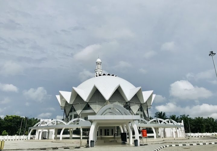 Indahnya Masjid Agung Sergai