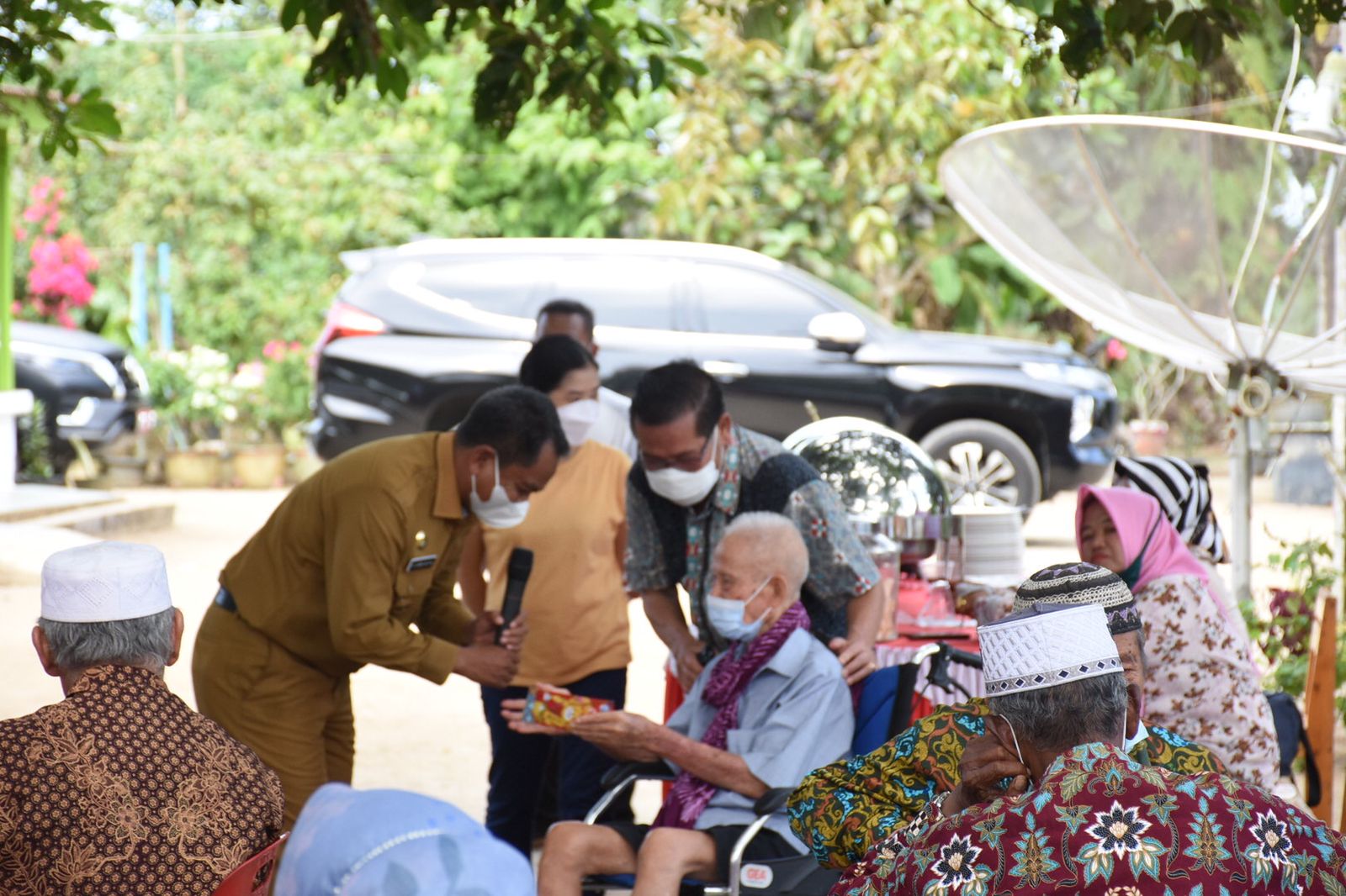 Sambut Imlek, Bupati Sergai Sambangi Kediaman Tokoh Tionghoa