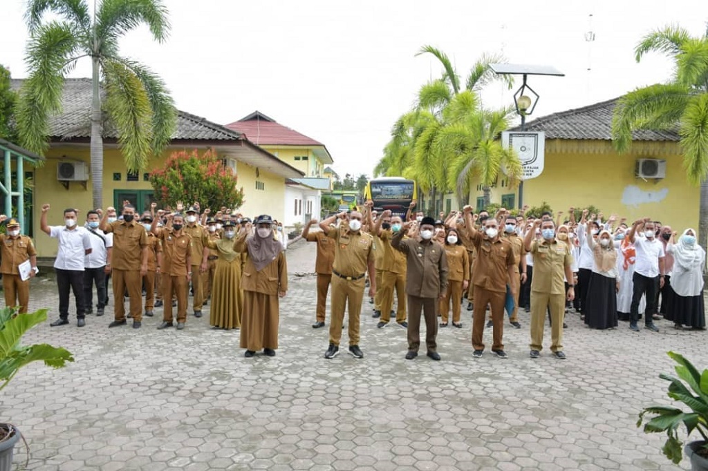 Sidak Pasca Libur Tahun Baru, Bupati Sergai: “Mari Cintai Pekerjaan Kita”