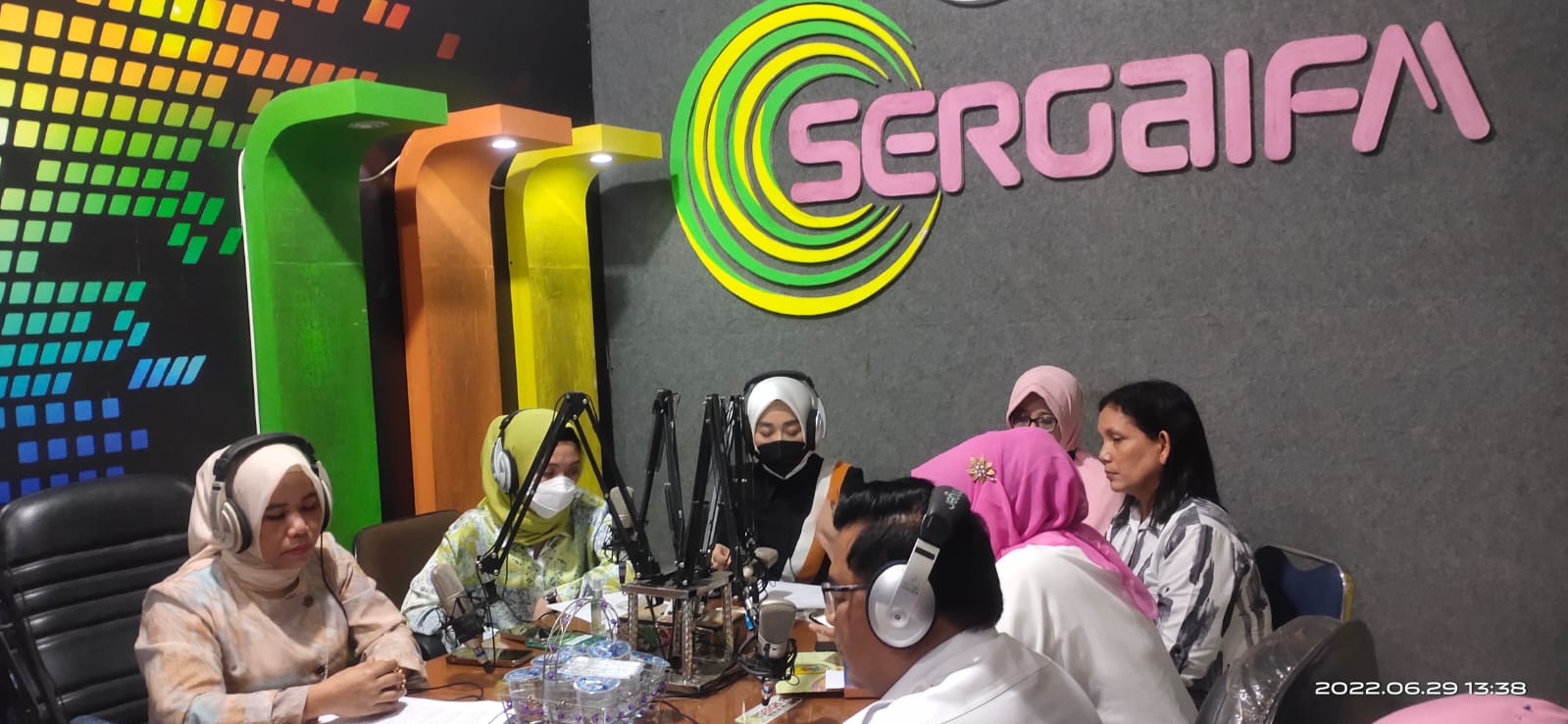 Momen Harganas 2022, TP PKK Sergai Sapa Masyarakat Lewat Talk Show di Radio 92,5 Sergai FM